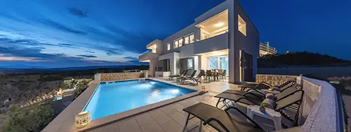 Premium Apartment mit Pool